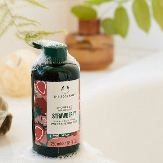 Strawberry Shower Gel - 750ml - Image 2