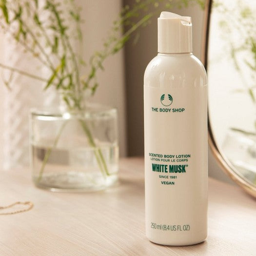 White Musk® Body Lotion - Image 2